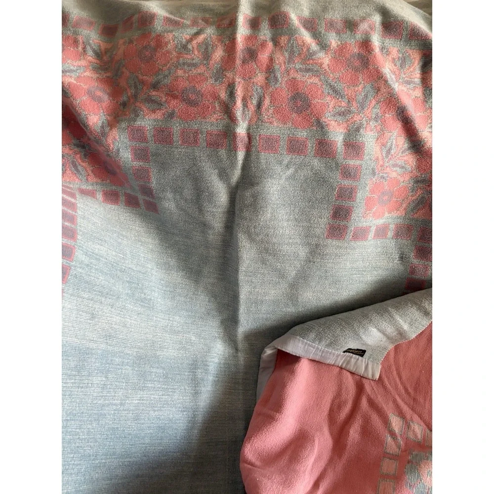 Vintage Cotton Indian blanket brand Chicago reversible floral queen RARE floral